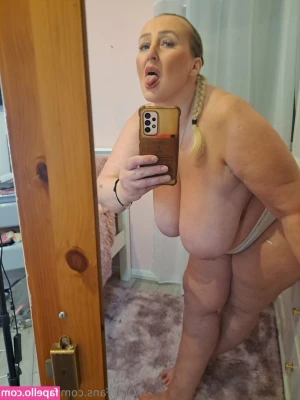 cristalbbw - Don't lie to me babe!!! Tell me truthfully, do you like this outfit?