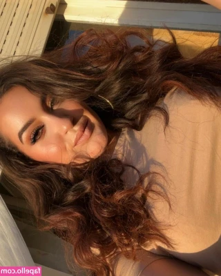 nwl_07 [ nwl-07 ] - I just want to make cocks feel good 🙋🏻‍♀️