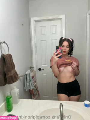 bighonkincaboose [ bighonkincaboose-1 ] - Getting Airbnb soon and gonna have some fun