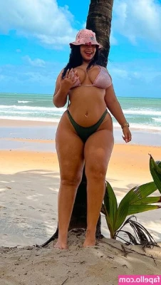 Mirella Maysa [ mirella-maysa ] - Ando leyendo sus mensajitos🥰 próximamente se viene un cosplay🔥