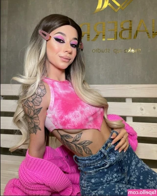 _Shundel_ [ shundel ] - If you saw me in my every day comfy clothes....would you be able to