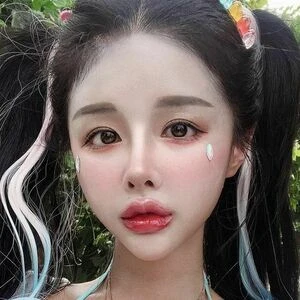 e__luda_glamorous