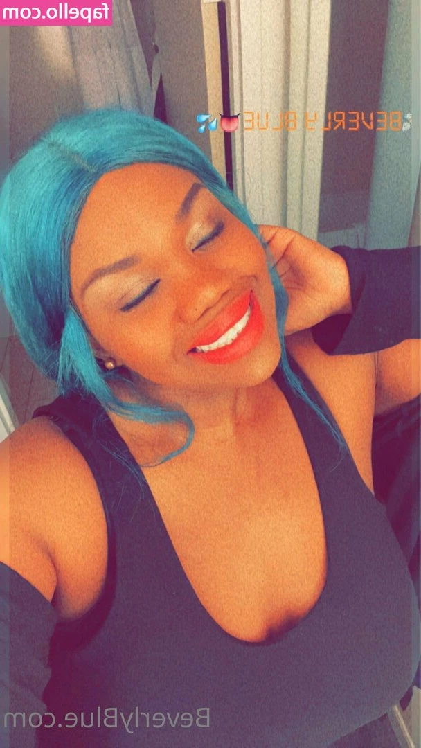 beverlyblue3x - I have new Anal videos.. Message me if you want to see them!!!!