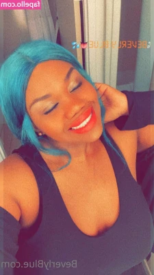 beverlyblue3x - I have new Anal videos.. Message me if you want to see them!!!!