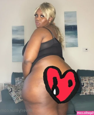 beverlyblue3x - All the booty 👌