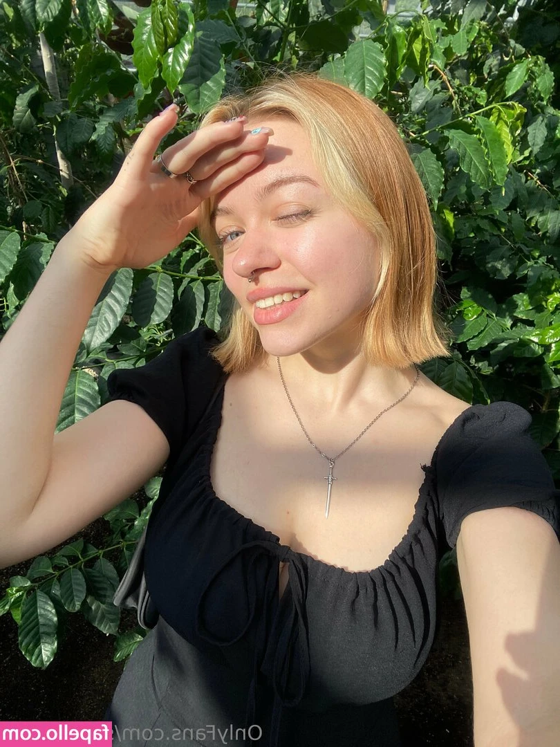 sashavibez - 這個乳貼還總是掉🔞太可惡了😈