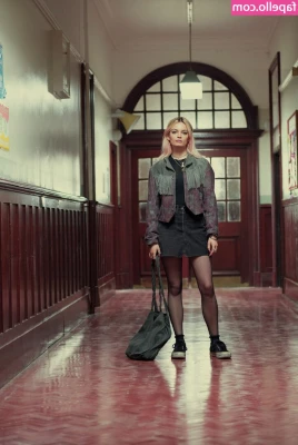Emma Mackey [ emma-mackey ] - It was only just a dream  come help me make it a reality