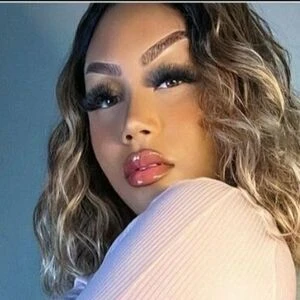 Piink__bombshell