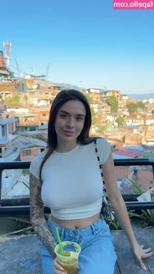 janadeoliveira_ [ janadeoliveira ] - Lick me baby 🍑 💦