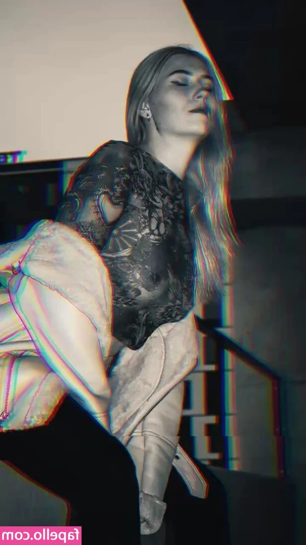 Blondie.v.s [ blondie-v-s ] - Tip $44,99 under this post to get the video! Your Step Father's