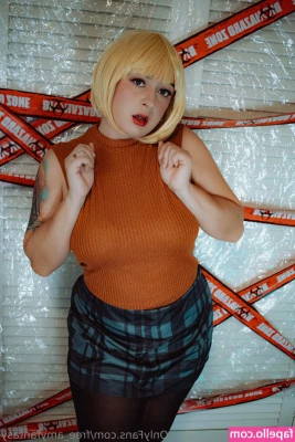 free_amyfantasy [ free-amyfantasy ] - ask me about the kitana vid 😉💙 you won’t regret it