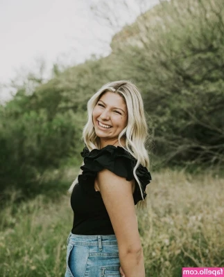 Hailey H. Johnson [ hailey-h-johnson ] - Can I get you to come over? ;) And stay a little longer..