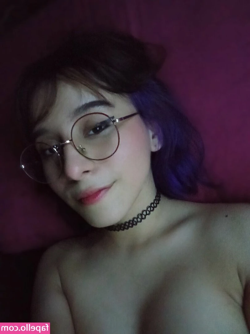 violet_dix_ [ violet-dix ] - 🔴 Webcam Wednesday: Dirty Talk on Webcam