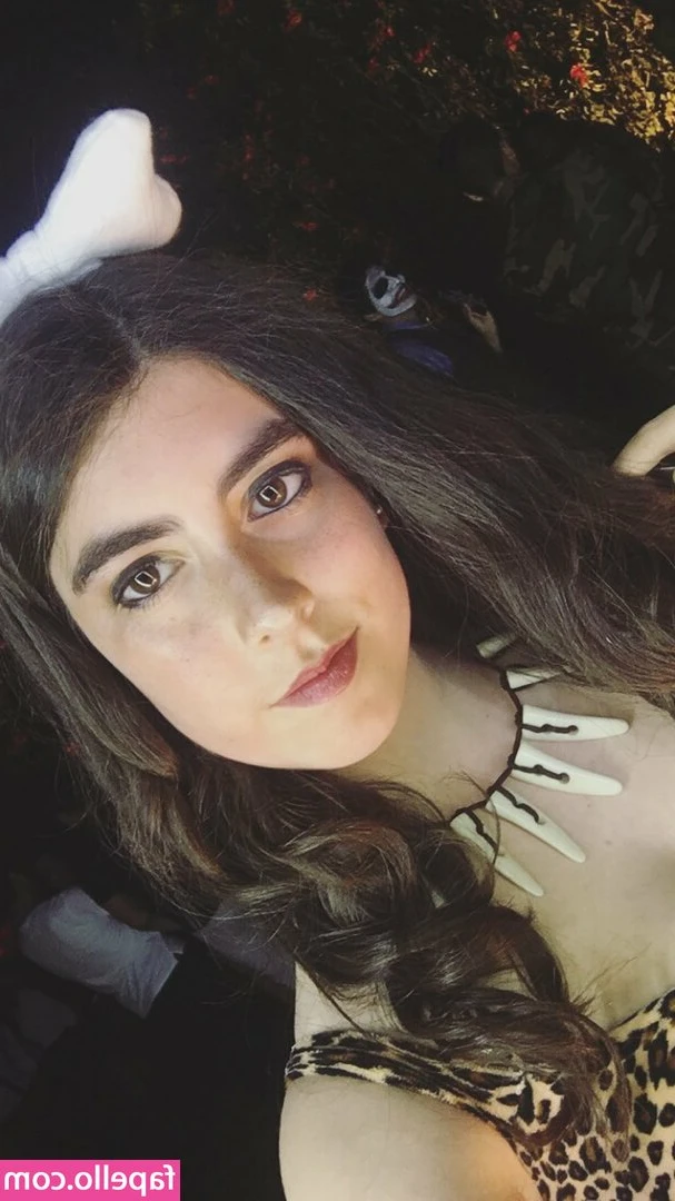 Matilde Leon [ matilde-leon ] - When your in your own lane there is no traffic 🏎 📸