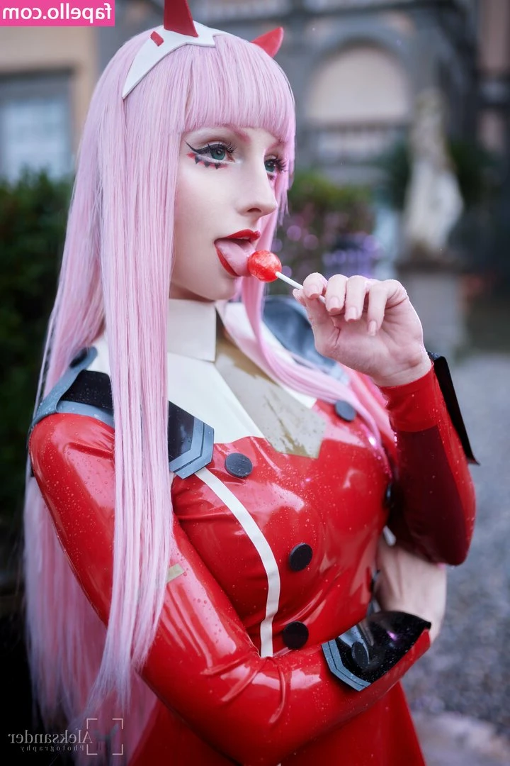 Inked Nyx [ inked-nyx ] - Custom video sale! This weekend only... Get a solo or BG custom for a