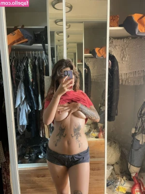 Wavyfairy69 [ wavyfairy69-1 ] - Easter's approaching...can I be your lil bunny rabbit? 🐰🥺❤️