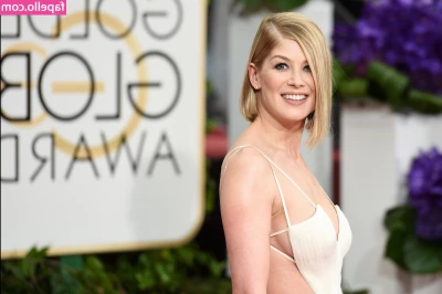Rosamund Pike [ rosamund-pike ] - Some foam this time 😉  Also, I am booking virtual sessions with my