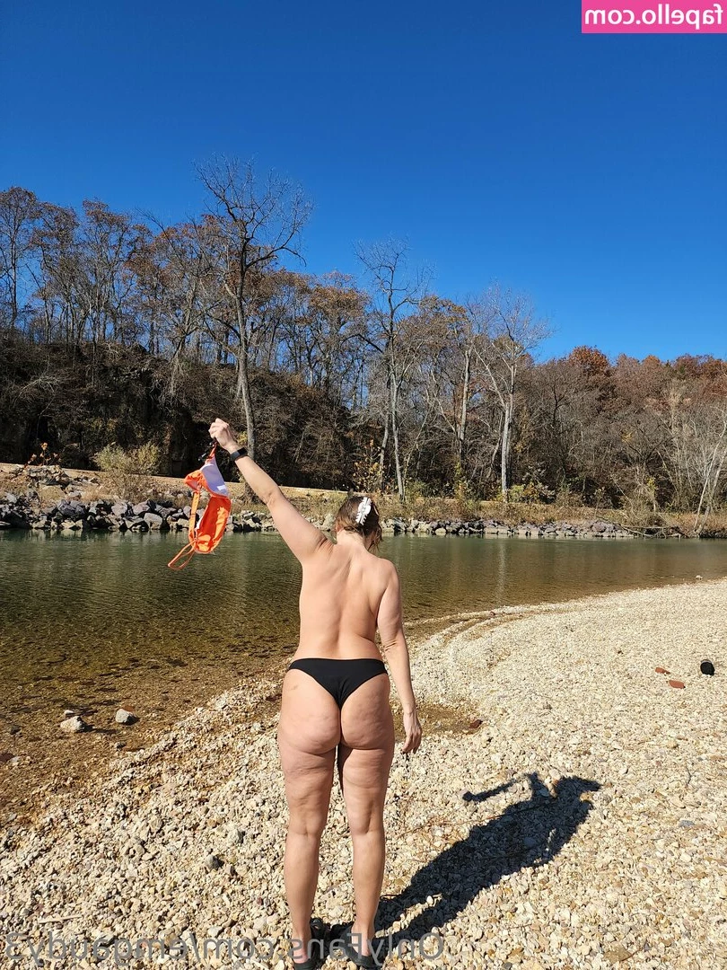 emgaudy3 - Lake day was fun