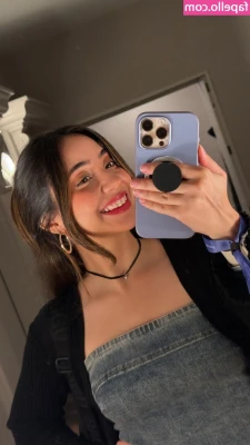 Alyek - Stare into my eyes and cum.