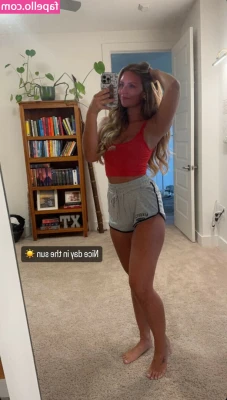 rachelrspears - Fresh coat of white on a fresh coat of white paint 😉💦🤍🦶 