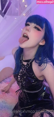 Koneko.mari [ koneko-mari ] - I know you get excited when you look at me