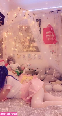 Koneko.mari [ koneko-mari ] - Also I m the cutest lil explorer
