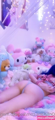 Koneko.mari [ koneko-mari ] - Hey babies. I know I’ve been a LITTLE m.i.a lol. But I’m on my