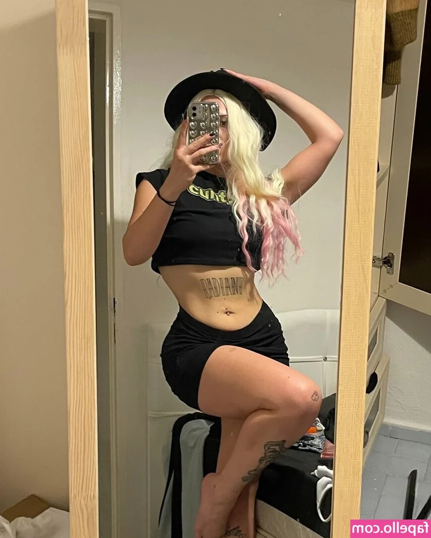 shebulkk - I'm so excited to share my new videos etc 😜 I've been filming