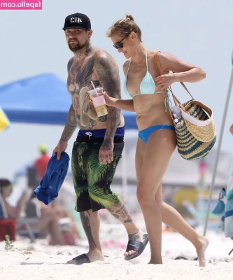 Cameron Diaz [ cameron-diaz ] - ## 💥free subscription💥@miadavis7 @miadavis7## Hey honey I'm