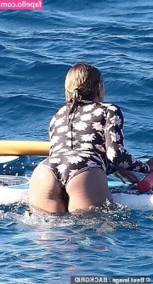 Cameron Diaz [ cameron-diaz ] - Buenos días me ayudas a ducharme y de paso me folllas 💦💦💦