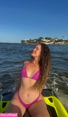 Eduarda Zanivan [ eduarda-zanivan ] - Una pajita para animar el día