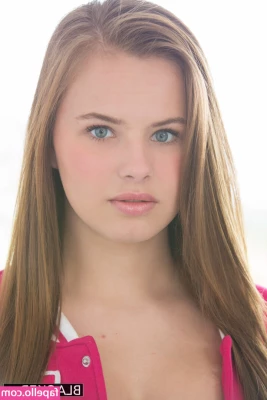 Jillian Janson [ jillian-janson ] - Make sure to check your dms today