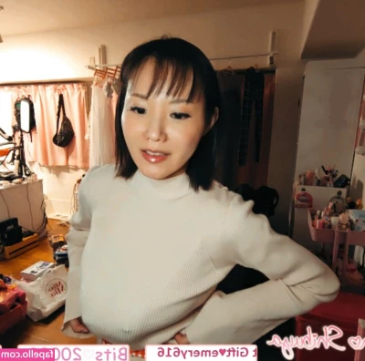 Kaho Shibuya [ kaho-shibuya ] - Prêt à te prend un coup de paddle :)?   Ready for a paddle spank :)?