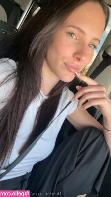 emmiejohnson - Waiting for cock 🙈