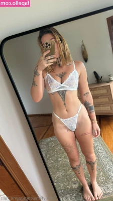 rayne_falls [ rayne-falls-2 ] - Mmmm titties