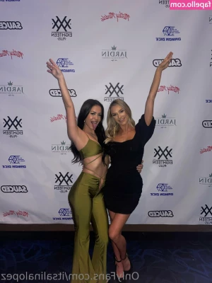 itsalinalopez - Showing you how flexible we are @liltattedprincess