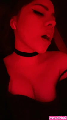 Vlackbive - Tell me something cute today 😸