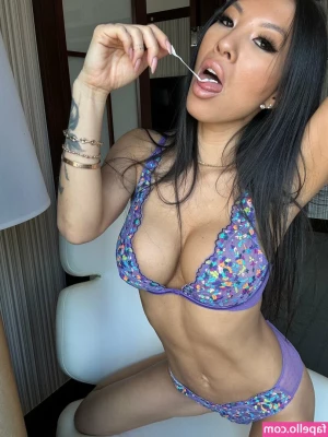 asaakirafree - I need you inside of me 🍆💦