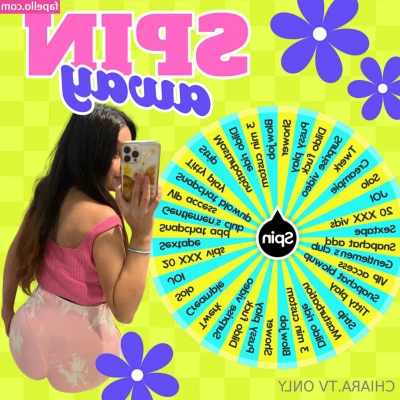 chiaraclassy [ chiaraclassy-6 ] - Who wants me to feed it to them