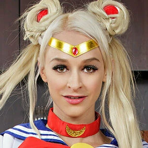 Emma Moon