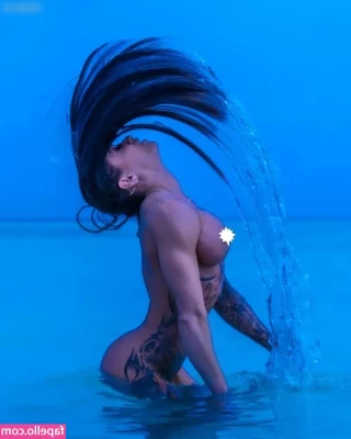 Jenny pfeiffer [ jenny-pfeiffer ] - Guys...I just squirted for the first time ever 😳😳😳 Should I
