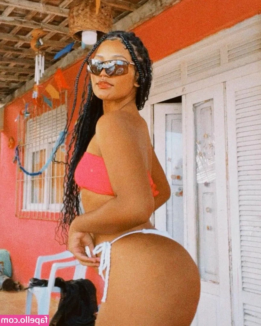Elisa Gabrielly [ elisa-gabrielly ] - Onlyfans is removing more and more of my extreme content and even my