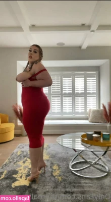 therealvixenval - I NEED a hard cock to milk 🍆💦 are you giving me yours?