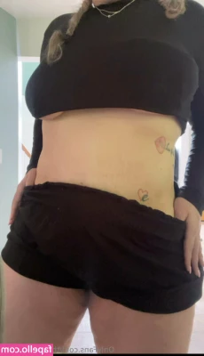 therealvixenval - your cute and fetish friendly latina looking to cum with you    