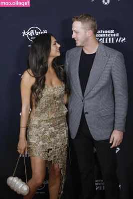 Christen Harper [ christen-harper ] - You would fit just right🥰💘