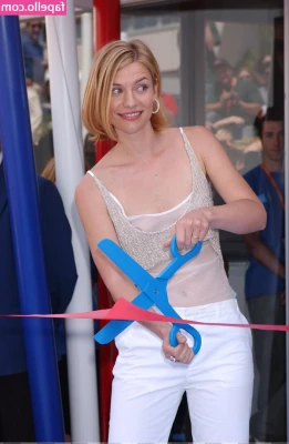 Claire Danes [ claire-danes ] - Let’s eat