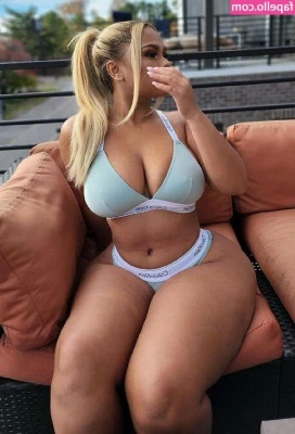 Kokokay - You want to be between my legs😈