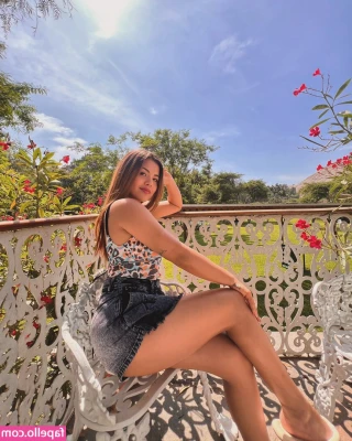 Estrella Jasmin Torres [ estrella-jasmin-torres ] - Hon, I feel 🥵🥵🥵 today....  🤩 Posing for the camera and