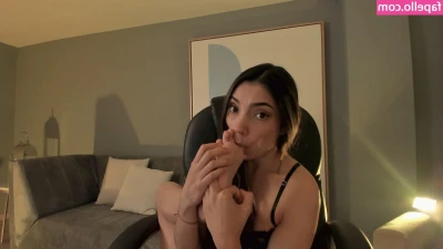 AmyArmstrong - Shall we take a dip in the hot tub or get right down to business? 😘