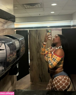 Tatianathescientist - Hey hey^^  I'm sorry I didn't see you right away 😋